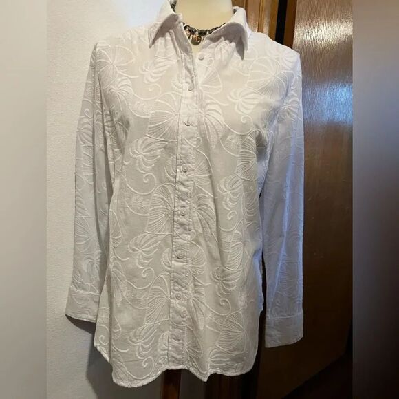 EUC Talbots Adjustable Long-sleeve Button Down Textured Shirt Size Small #111 - Picture 1 of 8